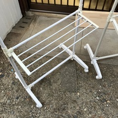 自立式物干し　２つの画像