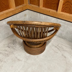 ラタン　回転式チェア　レトロの画像