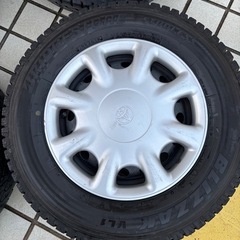 2018年30週ですが溝はあります。LT用ブリザック165   13 6PR 4穴鉄ちんの画像