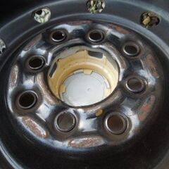 2023年　スタッドレスつき鉄チンホイール　4本　165/80R13　9.9部山の画像