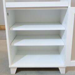 MOMO natural(モモナチュラル)の人気シリーズLAND(ランド)のレンジスタンドです♪パイン材のナチュラルな質感とホワイトの明るい色合いのレンジ台。カントリースタイルなどにもおススメです。の画像