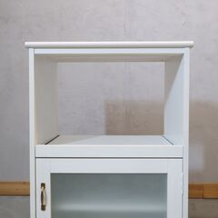 MOMO natural(モモナチュラル)の人気シリーズLAND(ランド)のレンジスタンドです♪パイン材のナチュラルな質感とホワイトの明るい色合いのレンジ台。カントリースタイルなどにもおススメです。の画像