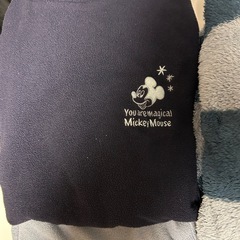 ユニクロ150cmフリースパジャマ3セットの画像