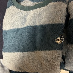 ユニクロ150cmフリースパジャマ3セットの画像