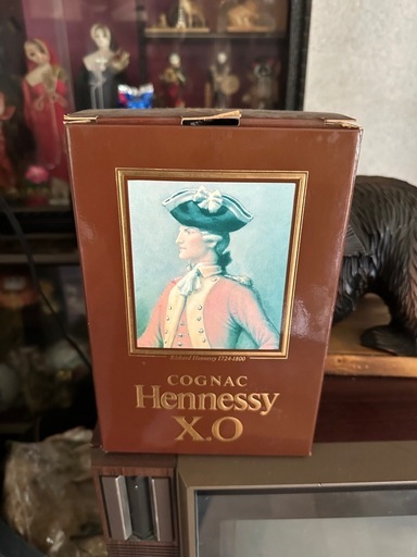 未開封　Hennessy XO COGNAC ヘネシー クリアボトル 金キャップ 700ml 40% 箱付 コニャック