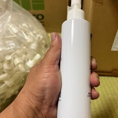 🉐新品：空の150ml容器プッシャーセット357本の画像