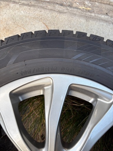 スタッドレス　YOKOHAMA IG60 195/65r16