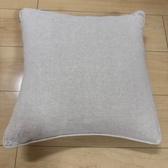 zarahome クッションの画像