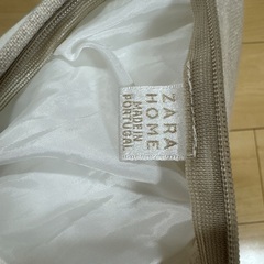 zarahome クッションの画像