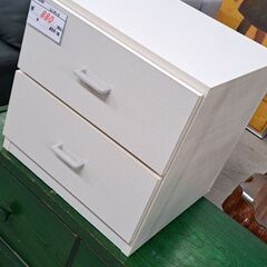 【リサイクルショップどりーむ天保山店】No.4904　ミニタンス　写真参照🎵　ホワイト　小さくて便利🎵の画像