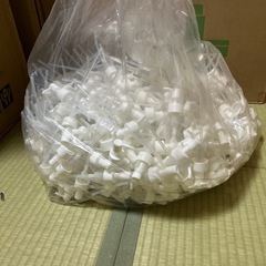 🉐新品：空の150ml容器プッシャーセット357本の画像