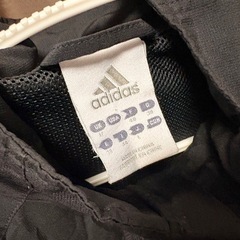 adidas ナイロンジャケット Mサイズの画像
