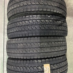 ‼️ハイエース　キャラバン‼️ブリヂストン　ブリザック　スタッドレスタイヤ　195/80r15の画像