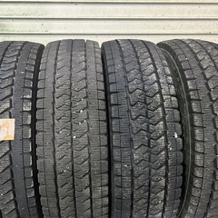 ‼️ハイエース　キャラバン‼️ブリヂストン　ブリザック　スタッドレスタイヤ　195/80r15の画像