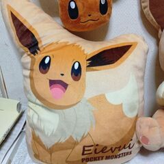 ポケモン　イーブイ、クッション＆がま口＆特大ぬいぐるみセットの画像