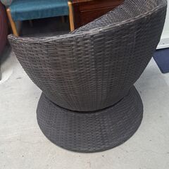 【リサイクルショップどりーむ天保山店】No.4746　椅子　オシャレ　回転式　オススメ品🎵の画像