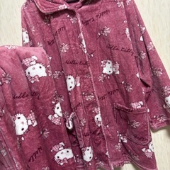 【美品】ハローキティ部屋着Lの画像