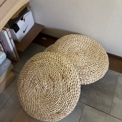 (12or13日引き取り限定)アジアン雑貨／クッションの画像