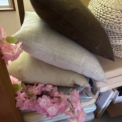 (12or13日引き取り限定)アジアン雑貨／クッションの画像