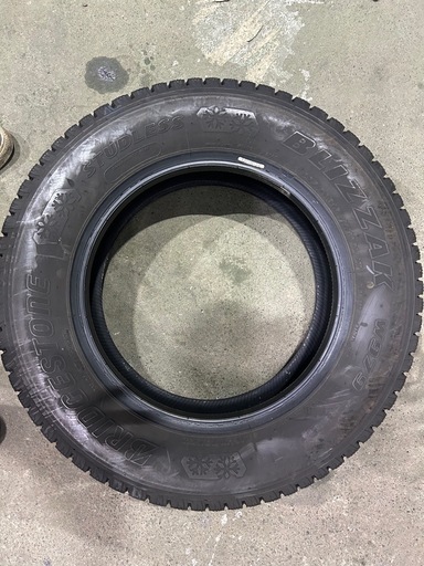 値下げ‼️デュトロ　キャンター　トラック‼️ブリヂストン　ブリザック　スタッドレスタイヤ　205/70r16 6本