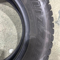 ‼️デュトロ　キャンター　トラック‼️ブリヂストン　ブリザック　スタッドレスタイヤ　205/70r16 6本の画像