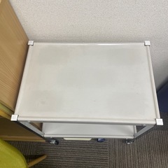 オフィス　キャスターワゴン①の画像