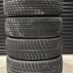 【溝あり】225/60R17 スタッドレス ホイール付の画像