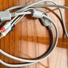 Wii 本体3台／ケーブルコード、コントローラーの画像