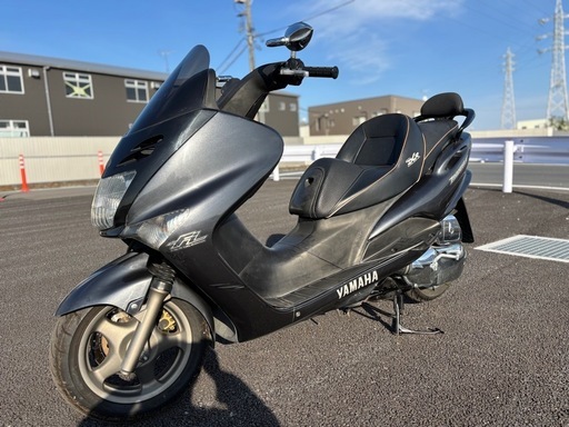 ⭐️マジェスティ125FIインジェクションモデル⭐️色々カスタム仕様⭐️グリップ・オイルなど新品交換済みで快調⭐️