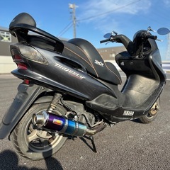 ⭐️マジェスティ125FIインジェクションモデル⭐️色々カスタム仕様⭐️グリップ・オイルなど新品交換済みで快調⭐️の画像