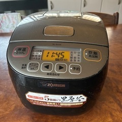 電気炊飯器の画像