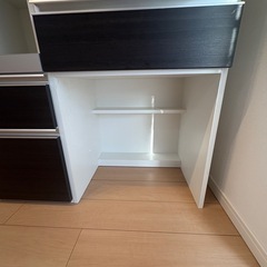 11/12までの出品 エスエークラフト　キッチンボード 食器棚の画像