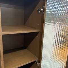 美原店 モールガラス扉 木製 キャビネット 縦長 サイドキャビネット　レトロ の画像