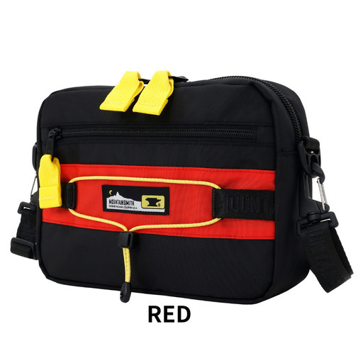【10%OFF】ショルダーバッグ　ユニセックス MOUNTAINSMITH PRISM (HORIZONTAL SHOULDER) MSCC-0006 3.5L BLACK / RED 送料無料