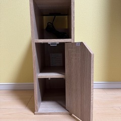 サイドテーブル（引き出し付）の画像