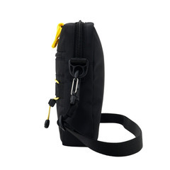 【10%OFF】ショルダーバッグ　ユニセックス MOUNTAINSMITH PRISM MINI (VERTICAL SHOULDER) MSCC-0007 2L BLACK / BLACK 送料無料の画像