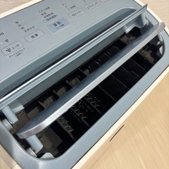 空気清浄機 SHARP CV-EF120-W の画像