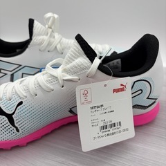 新品　PUMA サッカーシューズ ホワイト/ピンクの画像