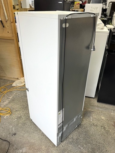 札幌市内配送可 18年製 東芝 TOSHIBA 171L 2ドア冷蔵庫 GR-M17BS-W 右開き
