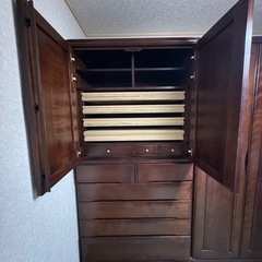 着物　高級
収納タンスの画像