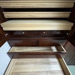 着物　高級
収納タンスの画像
