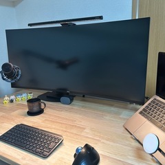 DELL 40インチ ワイド曲面モニターの画像