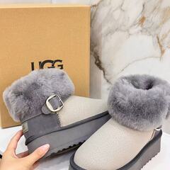 UGG ムートンブーツ ベージュ ショートの画像
