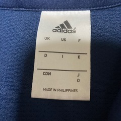 adidasポロシャツの画像