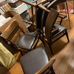 ダイニングチェア4セットの画像