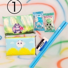 🎅🎄🤍クリスマスバージョン✨️文房具とお菓子の5セットまとめ売りの画像