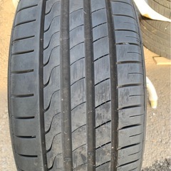 18インチタイヤ1本のみの画像