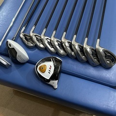ゴルフセット　ゼクシオアイアン　 の画像