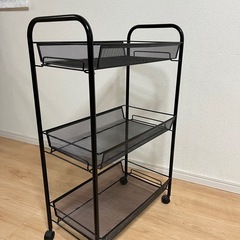 キャスター付きワゴン　黒の画像