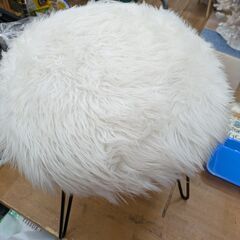 フランフラン プリュムスツールの画像